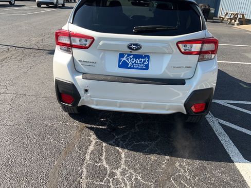 Used 2019 Subaru Crosstrek 2.0i Premium w/ Moonroof Package image 5
