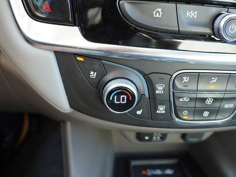 Certified 2021 Chevrolet Traverse Premier AWD/4WD image 8