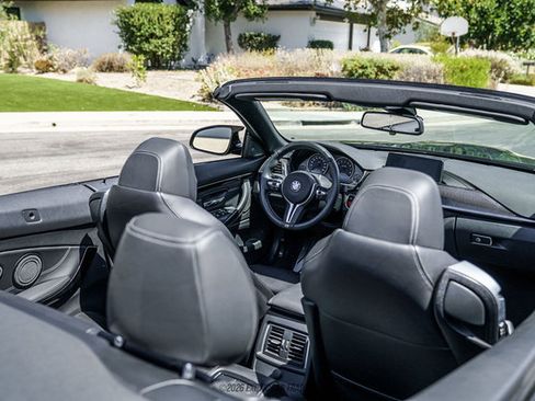 Used 2020 BMW M4 Convertible w/ Competition Package RWD image 38
