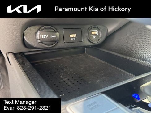 Used 2023 Hyundai Elantra SEL w/ Convenience Package FWD image 22