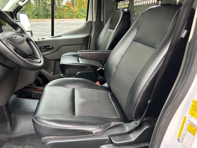 Used 2022 Ford E-Transit 148 High Roof Extended RWD image 9