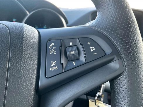 Used 2015 Chevrolet Cruze LT image 14