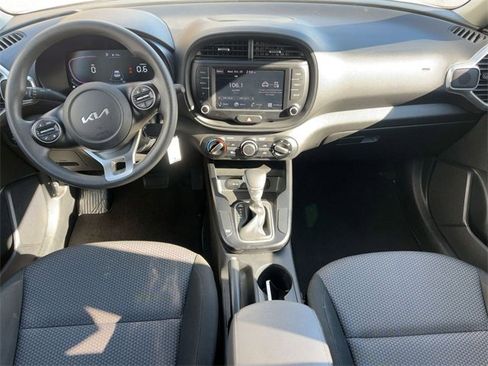 Used 2024 Kia Soul LX w/ Option Group 015 image 28