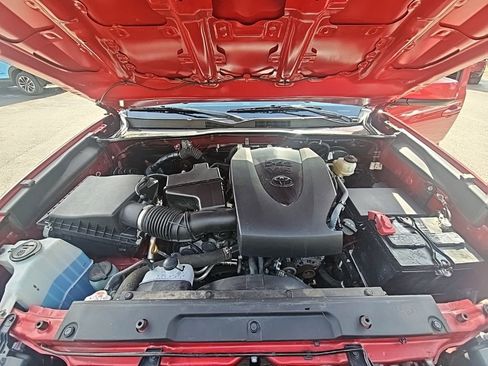 Used 2021 Toyota Tacoma SR image 22
