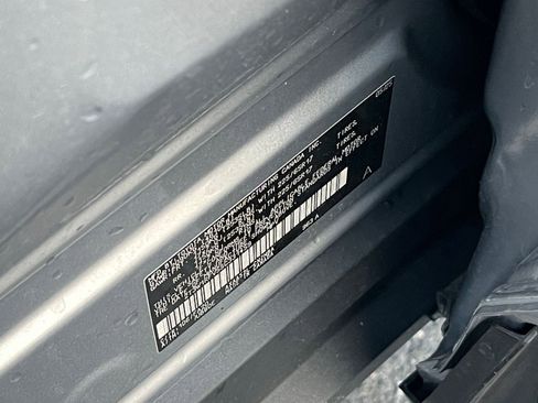 Used 2025 Toyota RAV4 XLE image 28