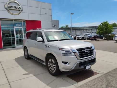 Used 2023 Nissan Armada SL w/ Captain's Chairs Package AWD/4WD image 3