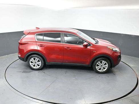 Used 2017 Kia Sportage LX AWD/4WD image 40