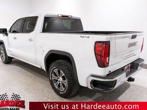 Used 2025 GMC Sierra 1500 SLT AWD/4WD image 3