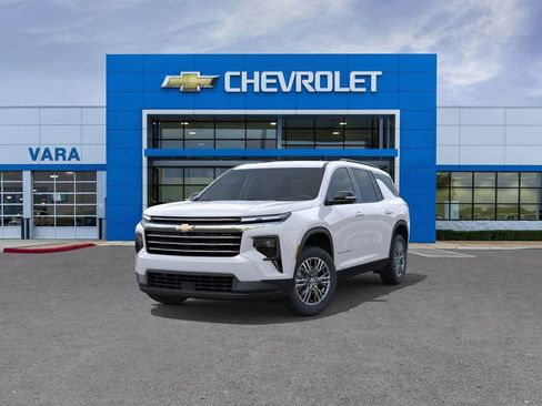 New 2026 Chevrolet Traverse LT image 8