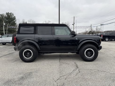 Used 2023 Ford Bronco Black Diamond w/ Sasquatch Package image 8