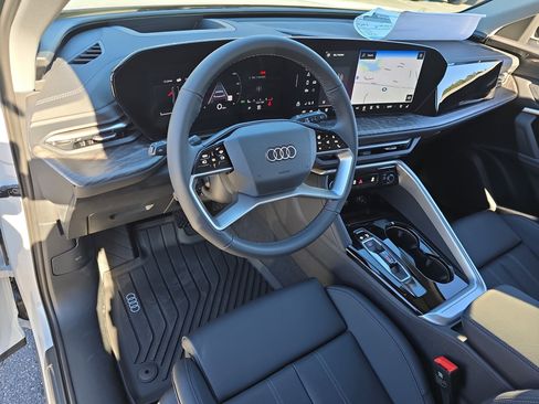 New 2025 Audi Q5 Premium Plus image 16