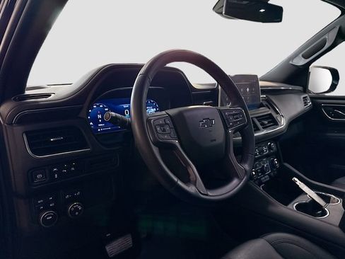 Used 2023 Chevrolet Suburban RST image 10