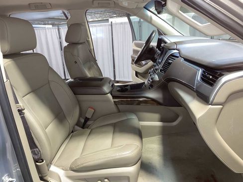 Used 2019 Chevrolet Tahoe LT RWD image 14
