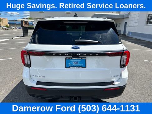 Used 2026 Ford Explorer Active AWD/4WD image 5