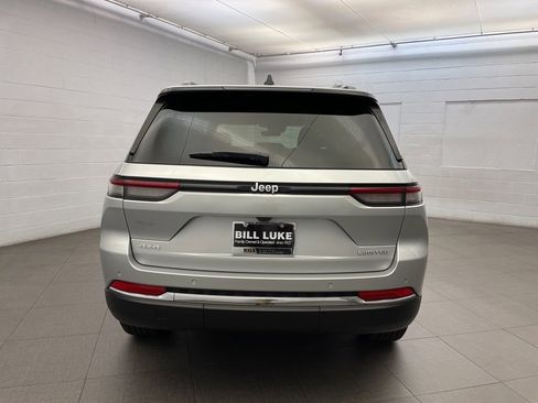 New 2025 Jeep Grand Cherokee Limited image 4