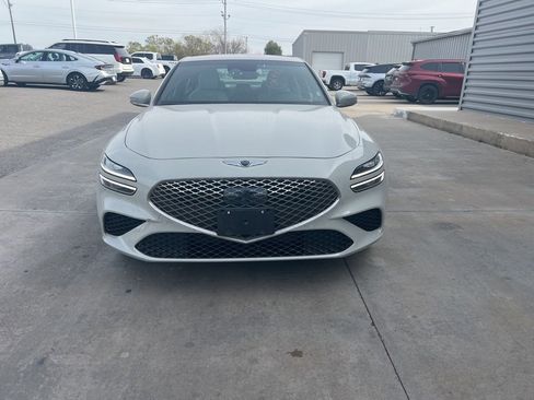 Used 2025 Genesis G70 2.5T image 2