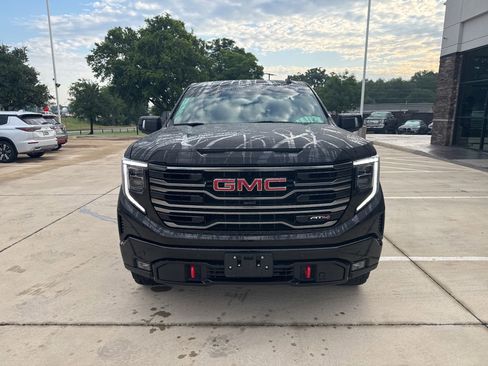 Used 2025 GMC Sierra 1500 AT4 AWD/4WD image 2