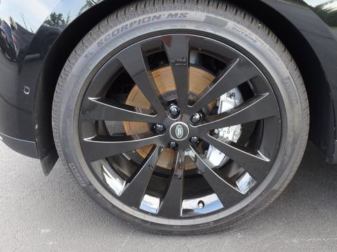 Certified 2025 Land Rover Range Rover Sport SE AWD/4WD image 9