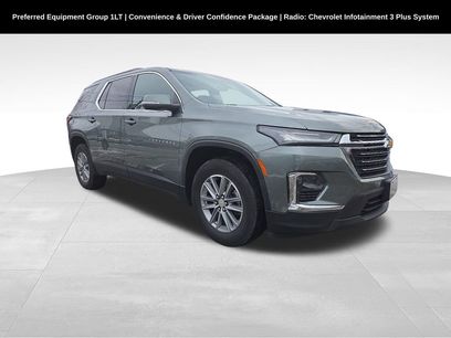 Used 2023 Chevrolet Traverse LT