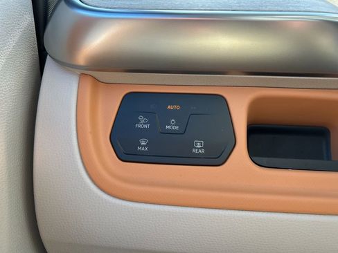 New 2025 Volkswagen ID. Buzz Pro S Plus image 23