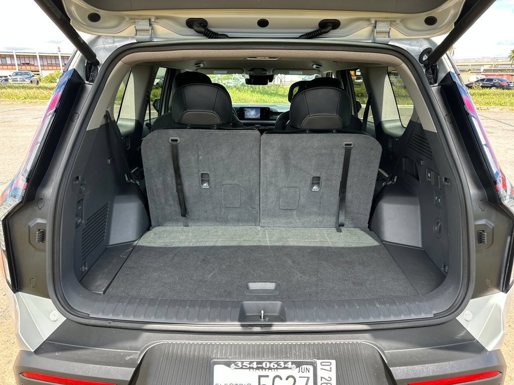 Used 2024 Kia EV9 Light Long Range RWD image 22