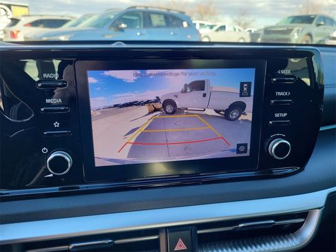 Used 2022 Kia K5 LXS image 16