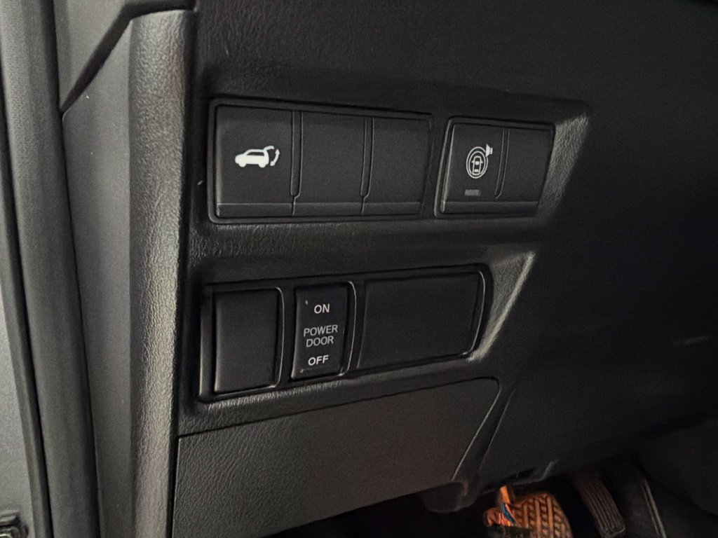 Used 2022 Nissan Armada SL w/ Midnight Edition Package RWD image 24