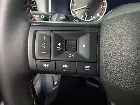 Certified 2026 Nissan Rogue SV AWD/4WD image 30