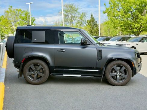 Used 2023 Land Rover Defender 90 Carpathian Edition image 4