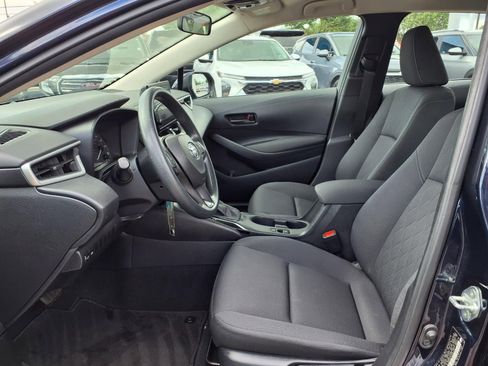 Used 2024 Toyota Corolla LE FWD image 17