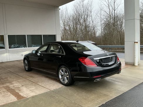 Used 2017 Mercedes-Benz S 550 4MATIC Sedan image 20