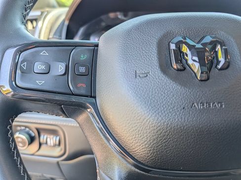 Used 2024 RAM 2500 Limited AWD/4WD image 34