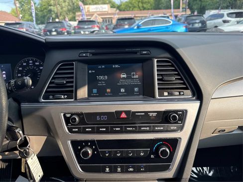 Used 2017 Hyundai Sonata Sport FWD image 14