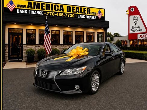 Used 2013 Lexus ES 350 w/ Luxury Pkg FWD image 1