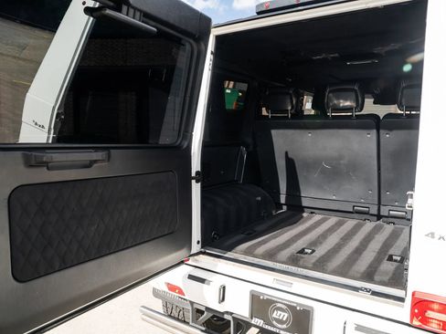 Used 2017 Mercedes-Benz G 550 Squared image 8
