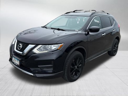 Used 2017 Nissan Rogue SV w/ Midnight Edition Package image 3