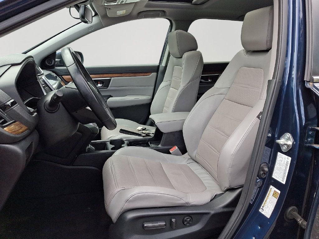 Used 2018 Honda CR-V Touring image 14