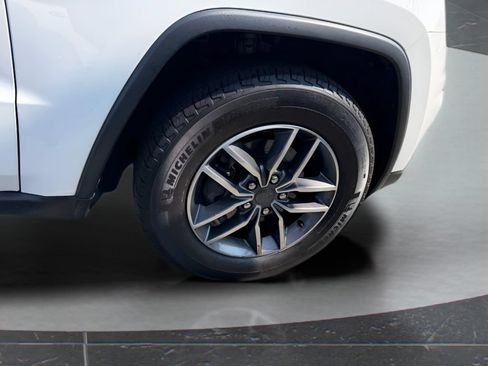 Used 2020 Jeep Grand Cherokee Limited AWD/4WD image 15