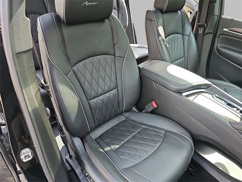 Certified 2023 Buick Enclave Avenir w/ Avenir Technology Package image 10