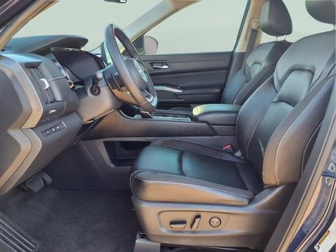 Certified 2023 Nissan Pathfinder SL w/ SL Premium Package image 10