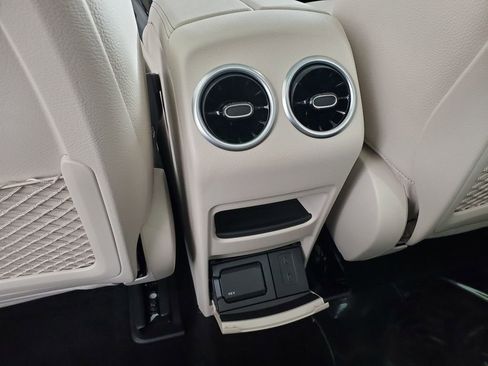 Used 2023 Mercedes-Benz EQB 300 4MATIC image 15