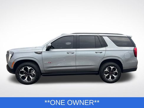 Used 2025 GMC Yukon AT4 w/ AT4 Premium Plus Package AWD/4WD image 3