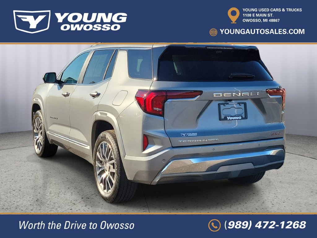 Used 2026 GMC Terrain Denali AWD/4WD image 4