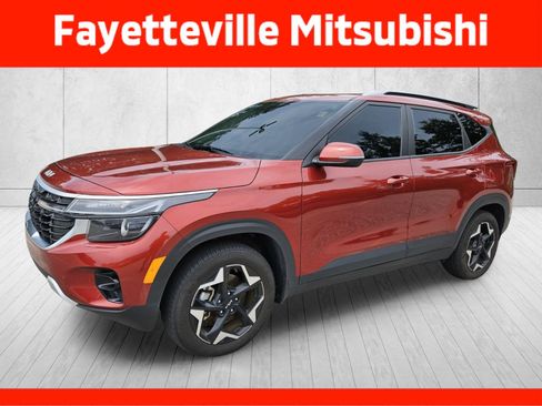 Used 2025 Kia Seltos S AWD/4WD image 6