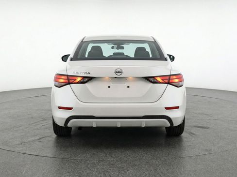 Used 2025 Nissan Sentra SV FWD image 7