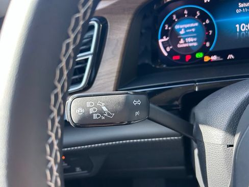 New 2026 Volkswagen Atlas SE FWD image 22