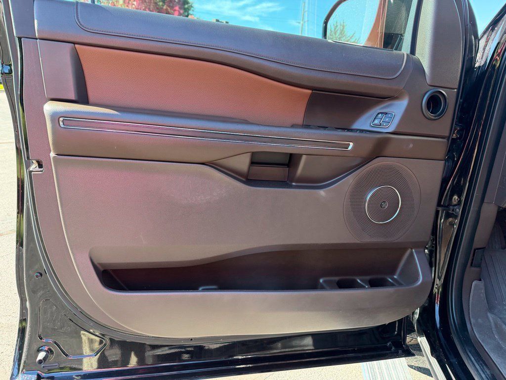 Certified 2023 Ford Expedition Max King Ranch AWD/4WD image 15