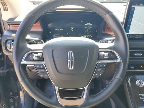 Certified 2023 Lincoln Nautilus Reserve image 14