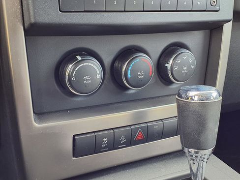 Used 2012 Jeep Liberty Sport w/ Popular Equipment Group image 10