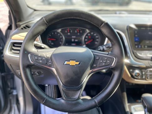 Used 2023 Chevrolet Equinox Premier image 28
